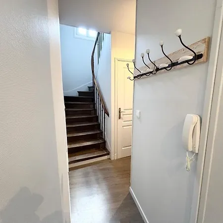 Gambetta - 4 4 Sdb - 5 Min Cathedrale ריימס